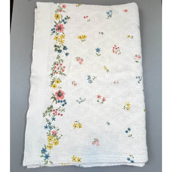 Vtg Waffle Weave Blanket Ditzy Floral 110"x76" cottagecore farmhouse boho chic - Picture 3 of 8